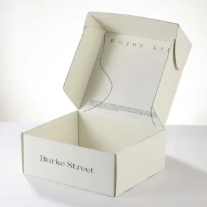 white mailer boxes